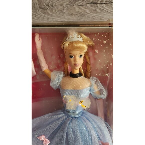 Mattel B7186 Disney Princess on Ice "Cinderella" Fashion Doll - Picture 2 of 6